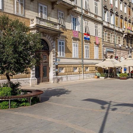 Apartamento Art Teatro - Gustav Klimt Rijeka Exterior foto